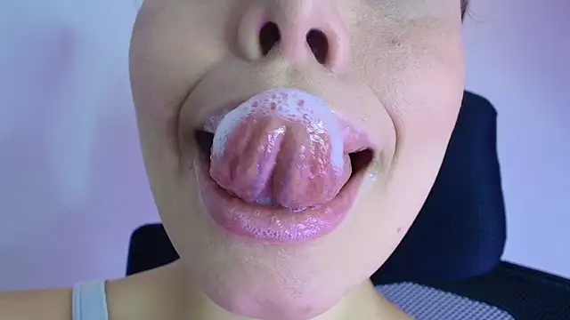 lisbet21x online show from November 13, 4:00 pm