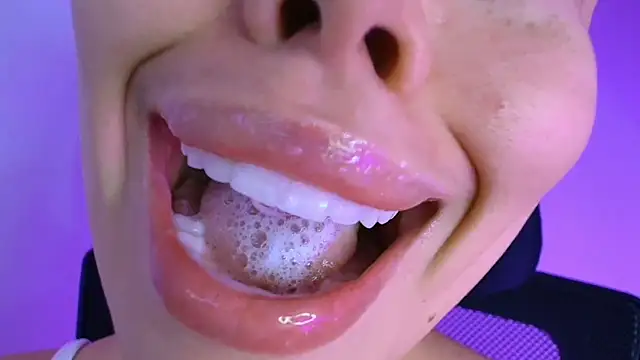 lisbet21x online show from October 30, 10:28 pm