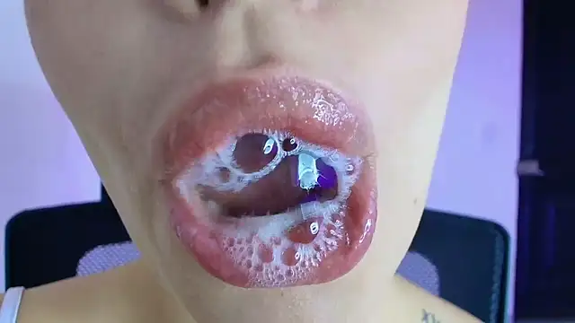 lisbet21x online show from December 21, 2:52 pm