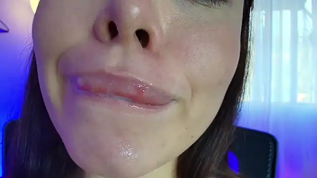 lisbet21x online show from January 22, 10:05 pm