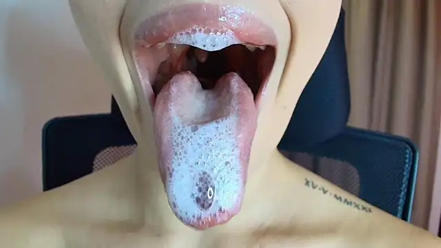 lisbet21x online show from April 6, 10:22 pm