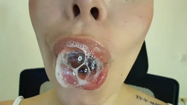 lisbet21x online show from November 29, 8:09 pm