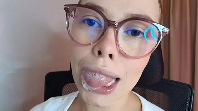 lisbet21x online show from March 12, 10:14 pm