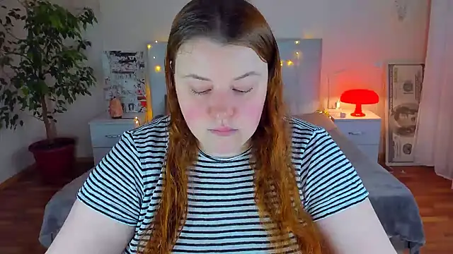 PolinaSalvatore online show from April 5, 2:24 pm