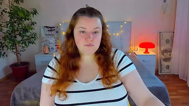 PolinaSalvatore online show from April 4, 2:45 pm