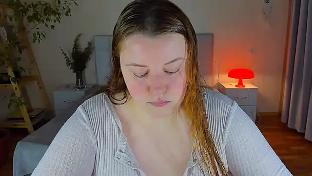 PolinaSalvatore online show from November 9, 4:00 pm