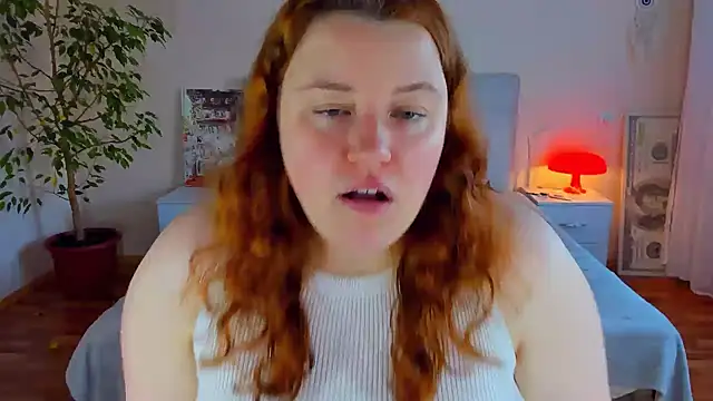 Snapshot of PolinaSalvatore chatting on May 22, 3:21 pm PolinaSalvatore online show from May 22, 3:21 pm