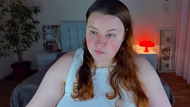PolinaSalvatore online show from July 14, 7:31 pm