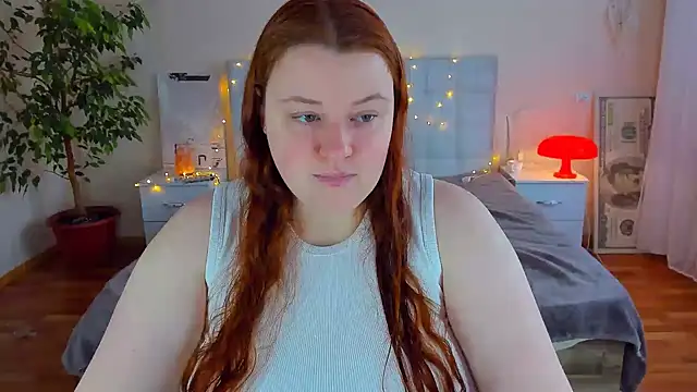 PolinaSalvatore online show from February 24, 1:12 pm