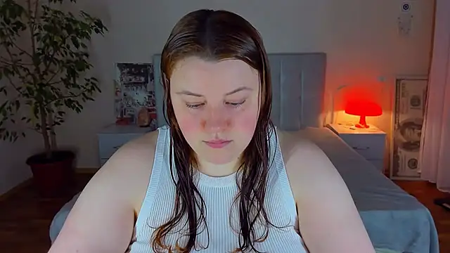 Snapshot of PolinaSalvatore chatting on May 21, 4:59 pm PolinaSalvatore online show from May 21, 4:59 pm
