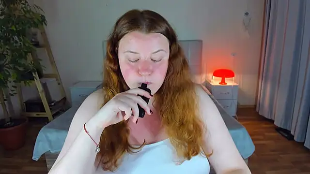 PolinaSalvatore online show from September 22, 4:57 pm