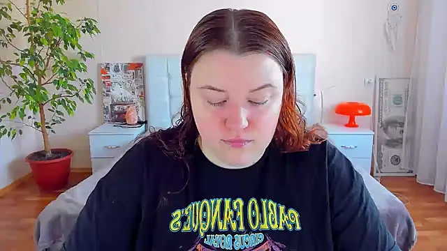 PolinaSalvatore online show from June 24, 1:53 pm