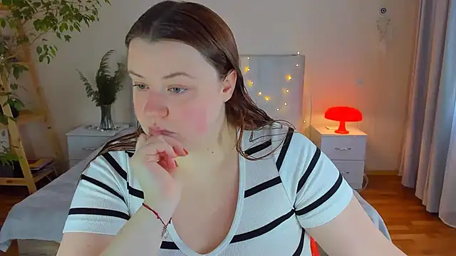 PolinaSalvatore online show from November 5, 10:40 am