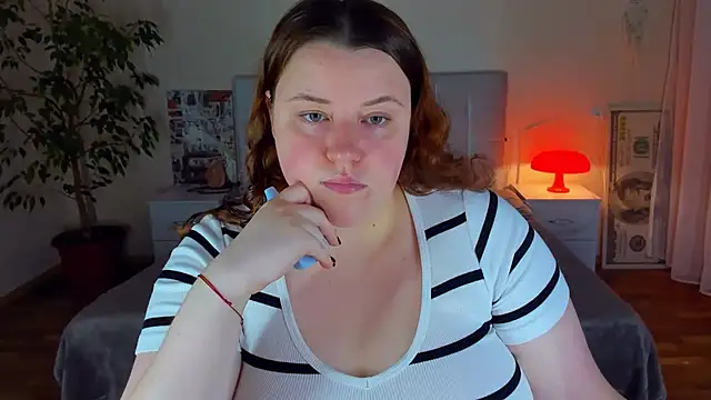 PolinaSalvatore online show from July 9, 5:45 pm