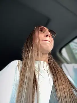 EvaCatt online show from April 1, 2:46 am