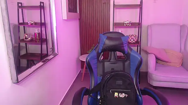 Snapshot of Kenya--Buhle chatting on November 22, 6:07 pm Kenya--Buhle online show from November 22, 6:07 pm