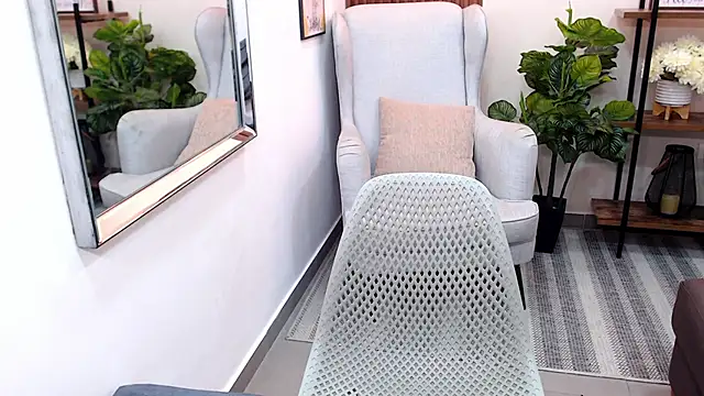 Snapshot of Kenya--Buhle chatting on February 24, 10:59 am Kenya--Buhle online show from February 24, 10:59 am