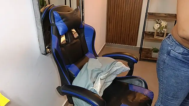 Kenya--Buhle online show from March 20, 11:00 am