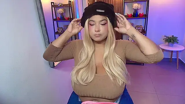 Kenya--Buhle online show from January 11, 11:17 am