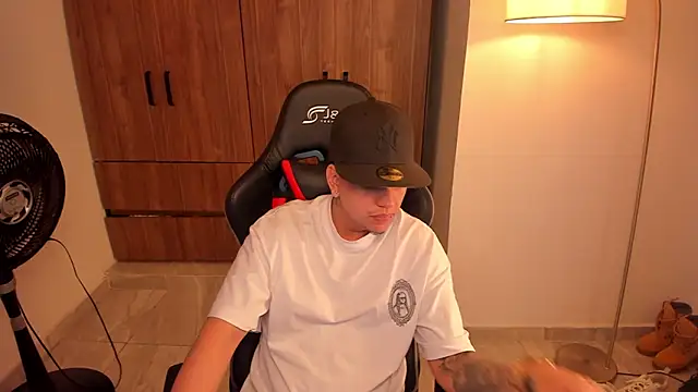 Jake simons online show from February 14, 4:02 am