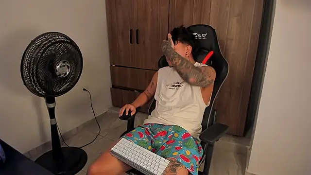 Jake simons online show from March 26, 8:40 pm