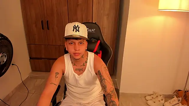 Jake simons online show from January 13, 7:12 am