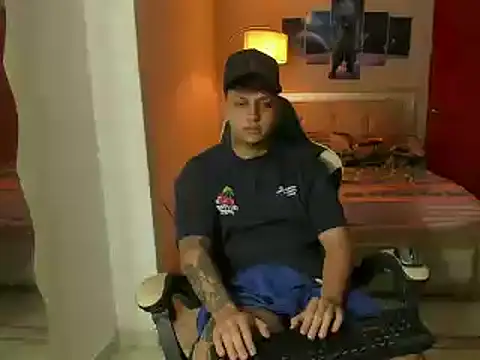 Snapshot of Jake_simons chatting on February 26, 3:57 am Jake simons online show from February 26, 3:57 am