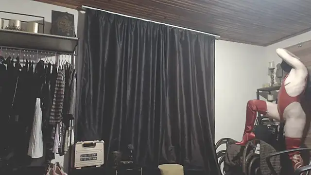 GoldenSasha online show from November 9, 8:13 pm