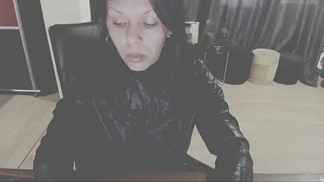 GoldenSasha online show from October 4, 4:08 pm