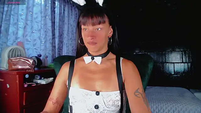 Summer XO online show from December 2, 3:14 pm