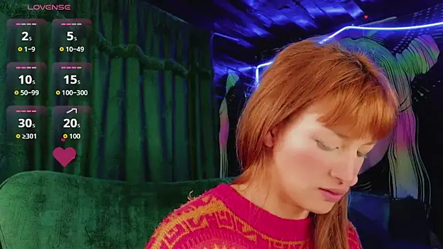 Summer XO online show from April 3, 11:00 pm