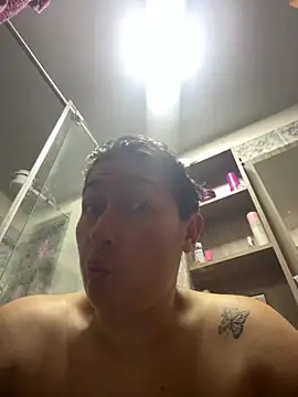 Snapshot of andreaisis2 chatting on March 16, 9:28 pm andreaisis2 online show from March 16, 9:28 pm