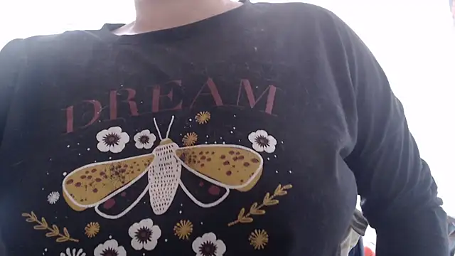 Snapshot of andreaisis2 chatting on October 28, 9:14 pm andreaisis2 online show from October 28, 9:14 pm