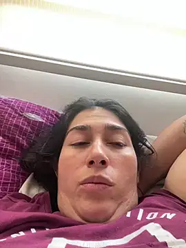 Snapshot of andreaisis2 chatting on December 13, 8:47 pm andreaisis2 online show from December 13, 8:47 pm