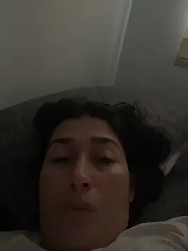 Snapshot of andreaisis2 chatting on April 4, 6:58 pm andreaisis2 online show from April 4, 6:58 pm