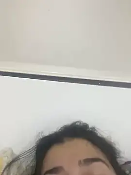 Snapshot of andreaisis2 chatting on March 3, 10:42 pm andreaisis2 online show from March 3, 10:42 pm