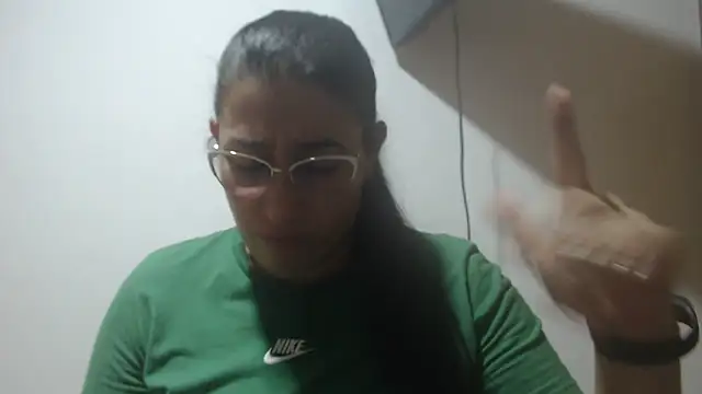 andreaisis2 online show from May 14, 10:29 pm