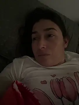 Snapshot of andreaisis2 chatting on April 2, 4:13 pm andreaisis2 online show from April 2, 4:13 pm