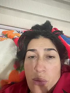 Snapshot of andreaisis2 chatting on December 16, 11:18 pm andreaisis2 online show from December 16, 11:18 pm