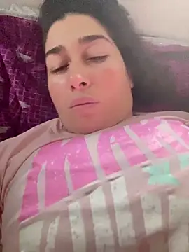 Snapshot of andreaisis2 chatting on February 15, 9:17 pm andreaisis2 online show from February 15, 9:17 pm