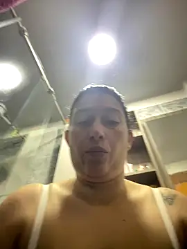 Snapshot of andreaisis2 chatting on October 24, 9:25 pm andreaisis2 online show from October 24, 9:25 pm