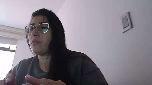 Snapshot of andreaisis2 chatting on January 8, 6:47 pm andreaisis2 online show from January 8, 6:47 pm