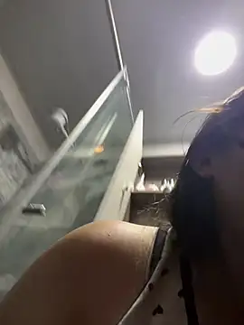 Snapshot of andreaisis2 chatting on February 26, 5:46 pm andreaisis2 online show from February 26, 5:46 pm