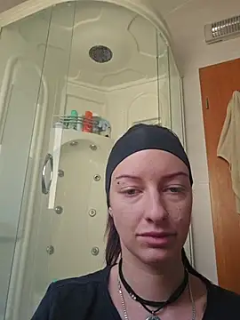 Snapshot of U_prolazu chatting on July 14, 10:32 am U prolazu online show from July 14, 10:32 am