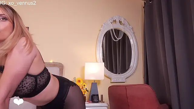 annie22love online show from March 16, 10:12 pm