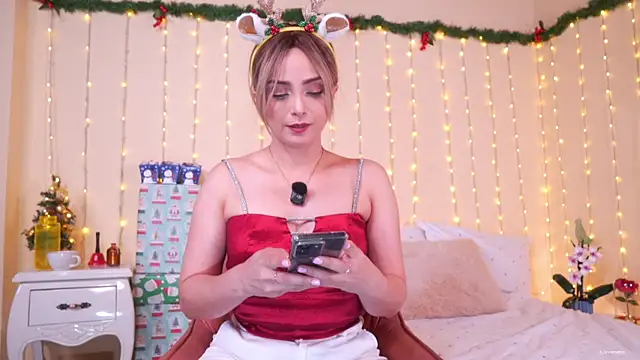 annie22love online show from December 20, 10:01 pm