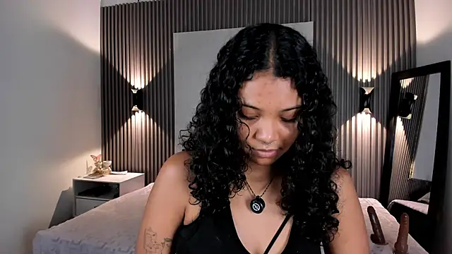 Zafiiraa online show from May 10, 3:32 am