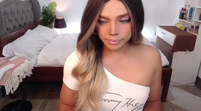 Snapshot of liaa_lurrecams chatting on March 15, 2:55 pm liaa lurrecams online show from March 15, 2:55 pm