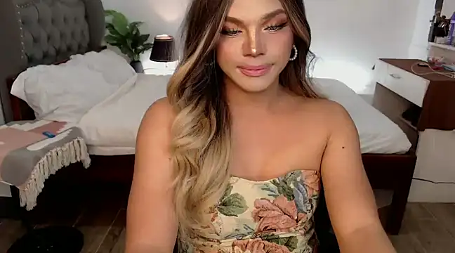 Snapshot of liaa_lurrecams chatting on January 22, 2:35 pm liaa lurrecams online show from January 22, 2:35 pm