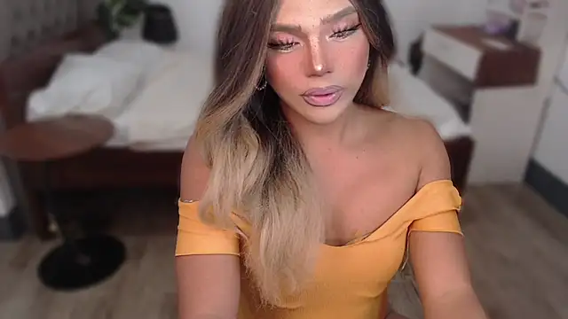 Snapshot of liaa_lurrecams chatting on July 19, 12:13 pm liaa lurrecams online show from July 19, 12:13 pm